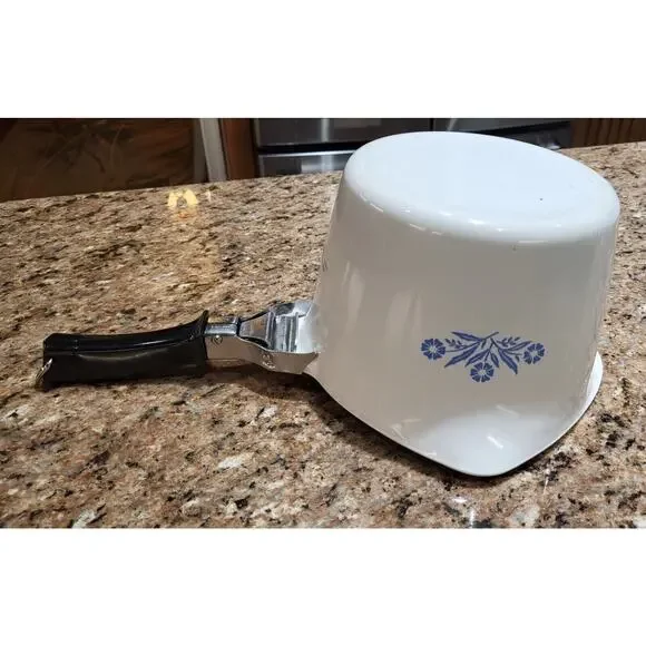 Vintage Corning Ware Blue Cornflower 2 Qt Sauce Maker with Handle Rare Discont. - Picture 12 of 16